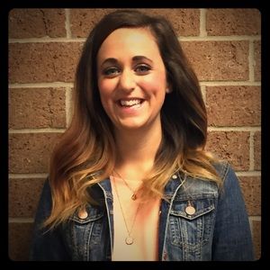 Meet your Posher, Lauren